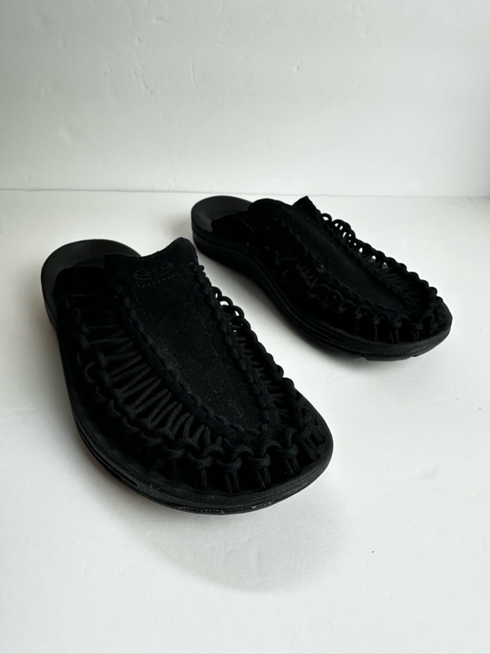 Keen Uneek Slides Women's Size 6.5 EU 37 Shoes Black Open Back Paracord Gorpcore